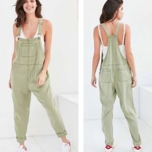 BDG Lyocell‎ Cropped Overalls Bibs M Olive Green Jumpsuit